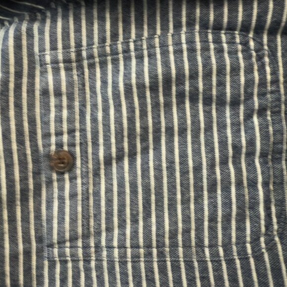 Duluth Trading Co. Men’s Shirt - Picture 5 of 10